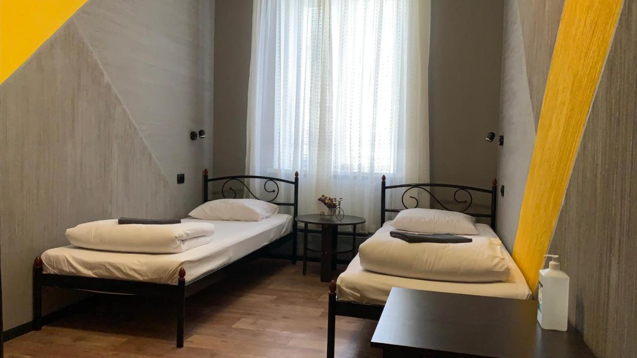 Hostel Koleso Odessa Exteriör bild