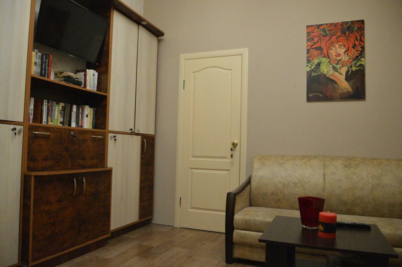 Hostel Koleso Odessa Exteriör bild